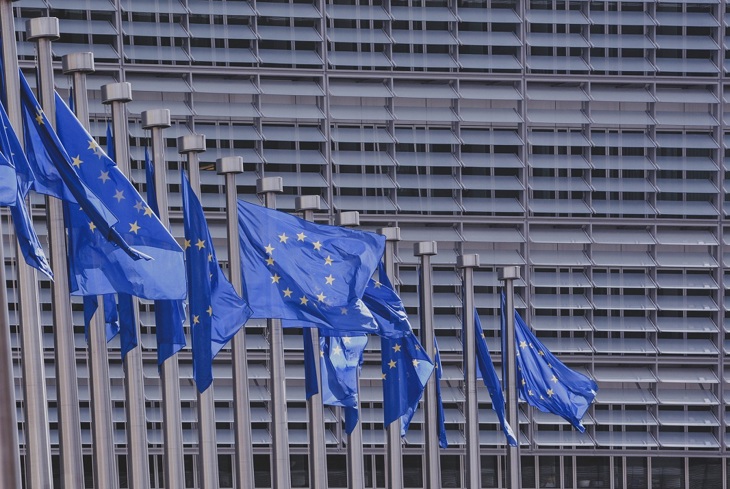 Eu 2